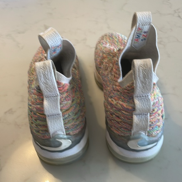 Nike Lebron 15 Fruity Pebbles - Picture 6 of 7